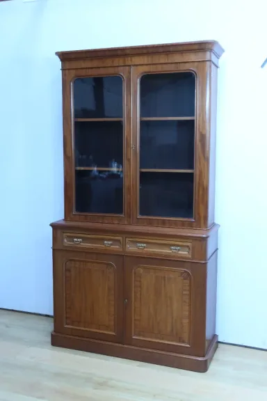 ВИКТОРИАНСКИЙ КНИЖНЫЙ ШКАФ