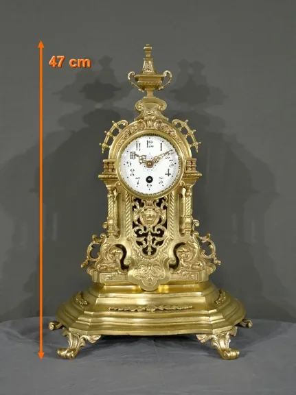 Horloge de Cheminée en Bronze, style Louis XVI – Milieu XXe