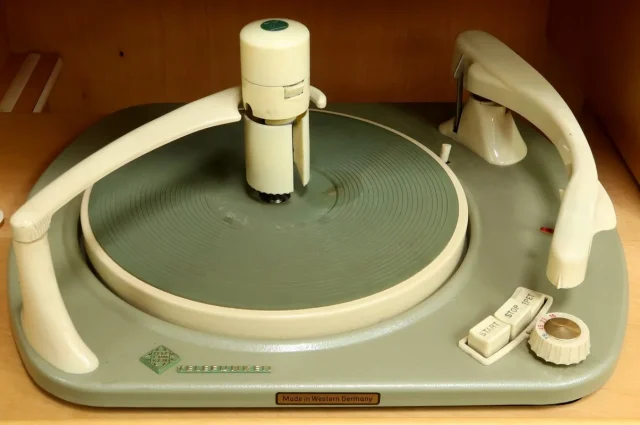 Meuble HI-FI Telefunken en Acajou, modèle Hymnus – 1959