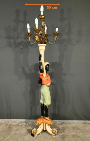 Nubien Porte-Torchère en Bois Peint – Milieu XXe
