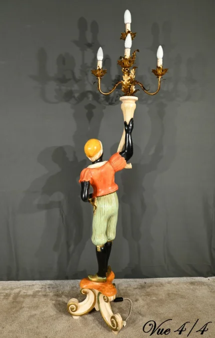 Nubien Porte-Torchère en Bois Peint – Milieu XXe