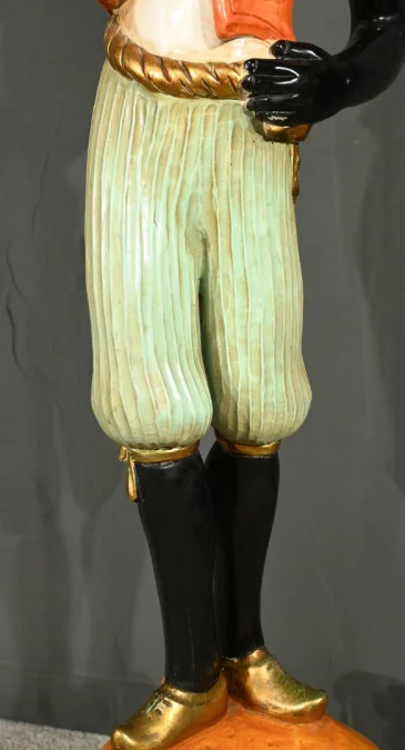 Nubien Porte-Torchère en Bois Peint – Milieu XXe