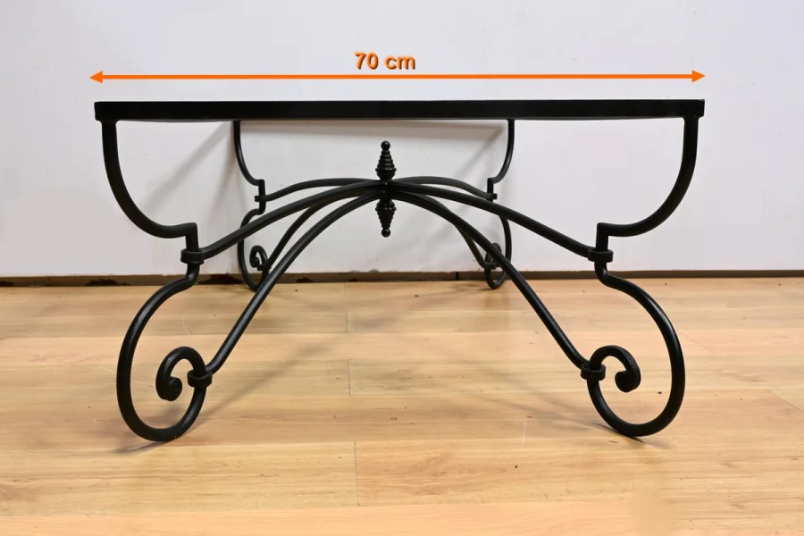 Couchtisch im Jugendstil