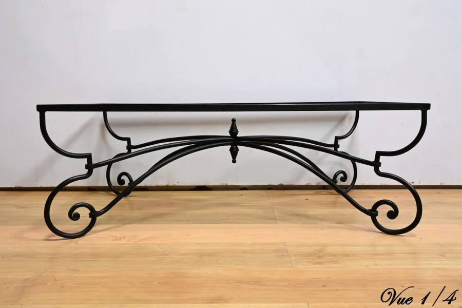 Couchtisch im Jugendstil