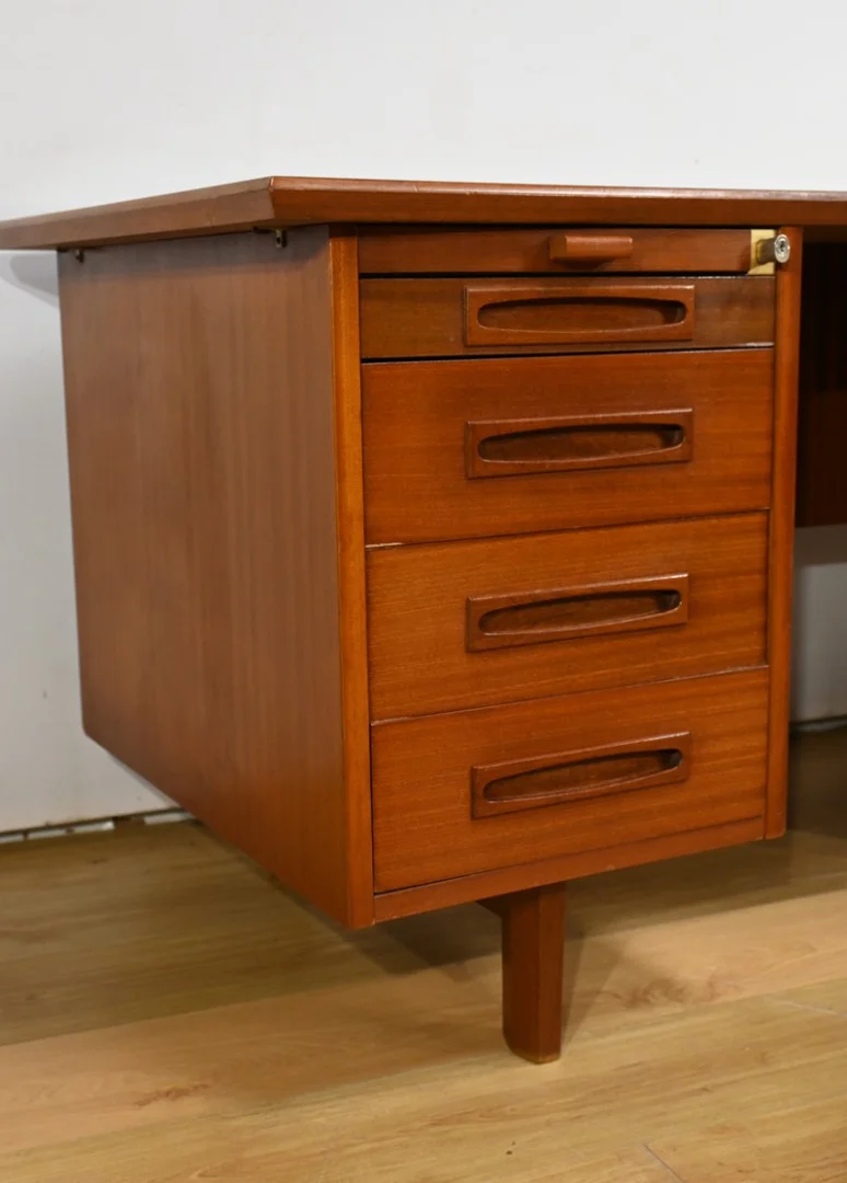 DESK von ORDO