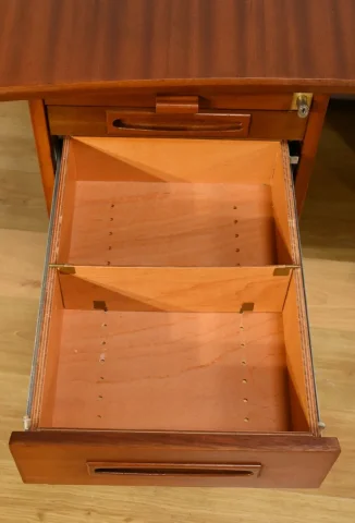 DESK by ORDO