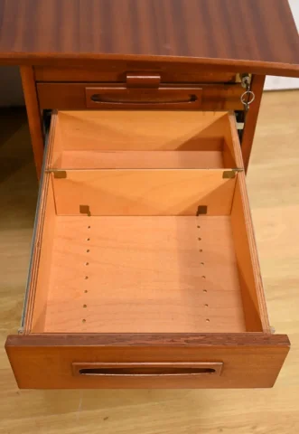 DESK by ORDO