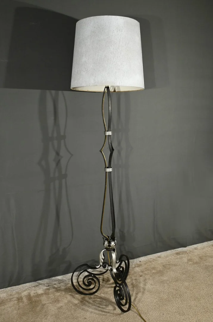 WROUGHT IRON STANDARD LAMP