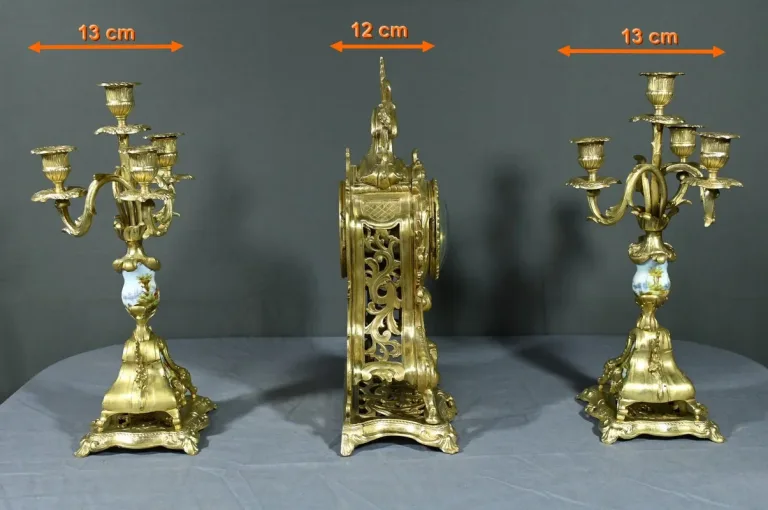 Garniture de Cheminée en Bronze Doré, Bretagne – 1930