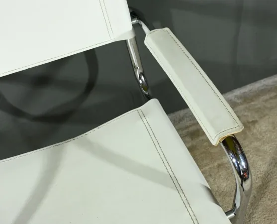 SESSEL AUS CHROM UND LEDER