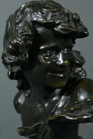 BRONZE  signed  A. INJALBERT