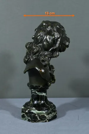 BRONZE  signed  A. INJALBERT
