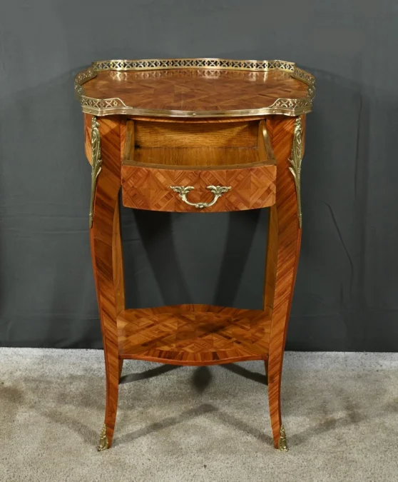 Petite Table de Salon en Bois de Rose – Milieu XXe