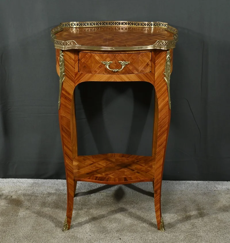 Petite Table de Salon en Bois de Rose – Milieu XXe