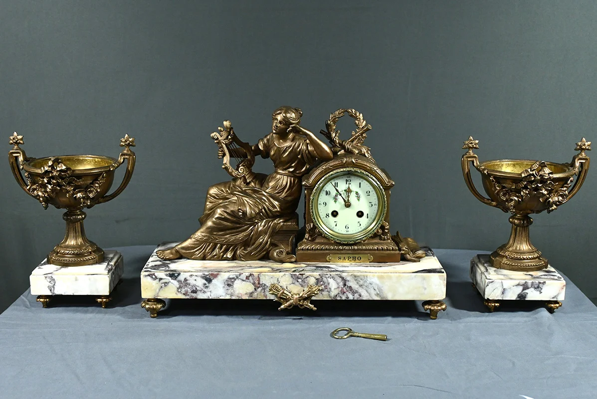 ART DECO PERIODE SCHOUWSCHOORSTEENGARNITUUR