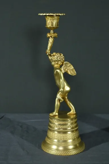 Paire de Bougeoirs en Bronze Doré – Milieu XIXe