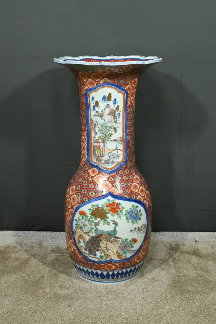 JAPANESE VASE