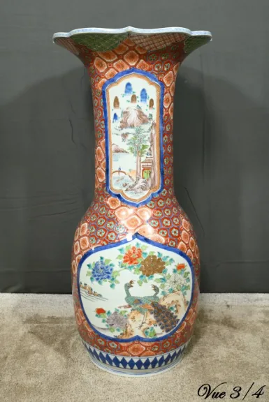 Vase en Porcelaine du Japon, époque Meiji – Fin XIXe