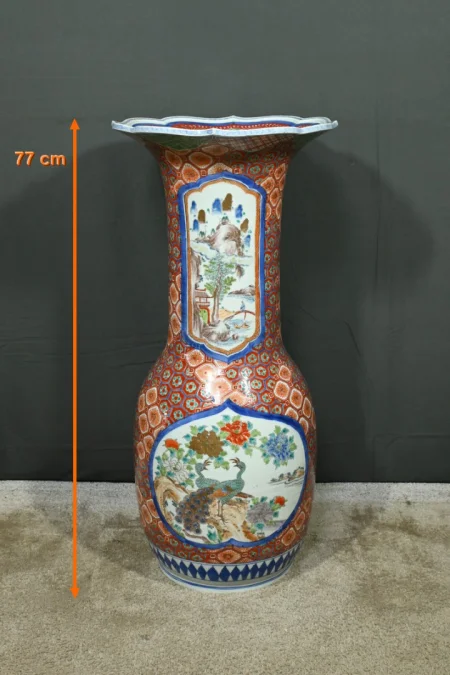 Vase en Porcelaine du Japon, époque Meiji – Fin XIXe