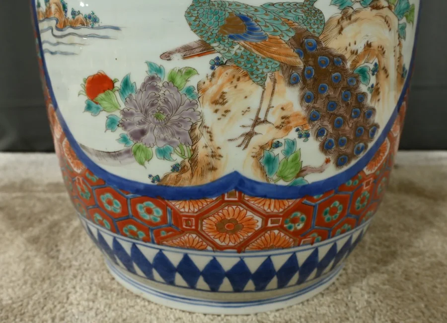 Vase en Porcelaine du Japon, époque Meiji – Fin XIXe