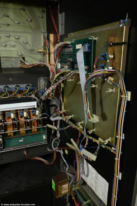 Machine à Sous Jeutel Super Diamant en Stratifié – 1980
