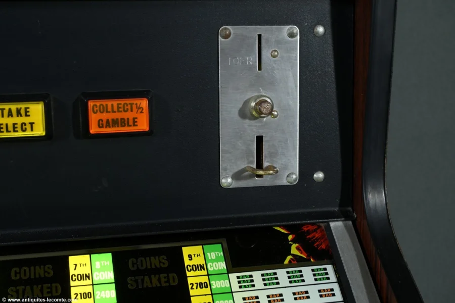 Machine à Sous Jeutel Super Diamant en Stratifié – 1980