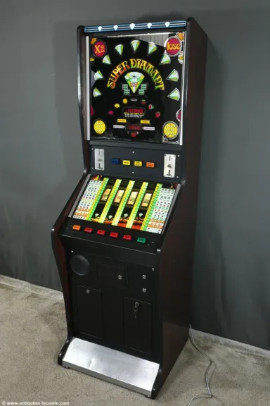 Machine à Sous Jeutel Super Diamant en Stratifié – 1980
