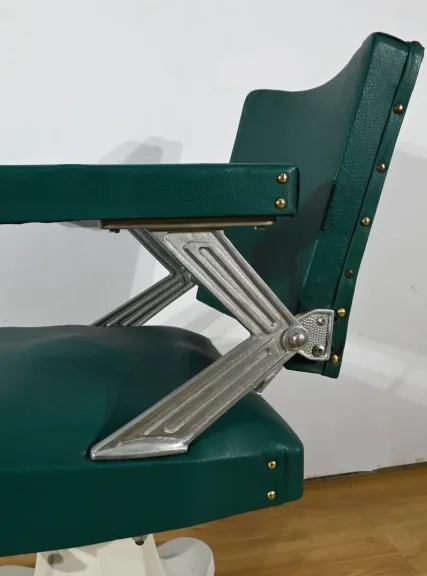 Fauteuil de Coiffeur en Simili Cuir – 1960