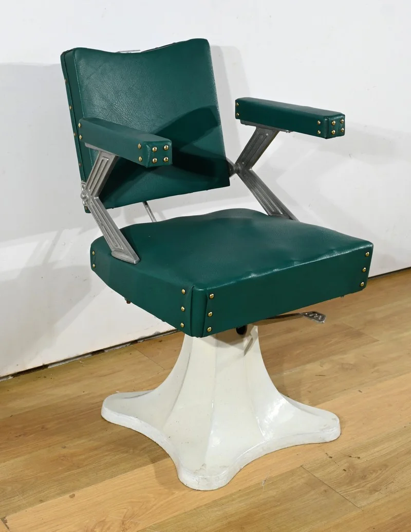 HAIR DRESSER'S CHAIR