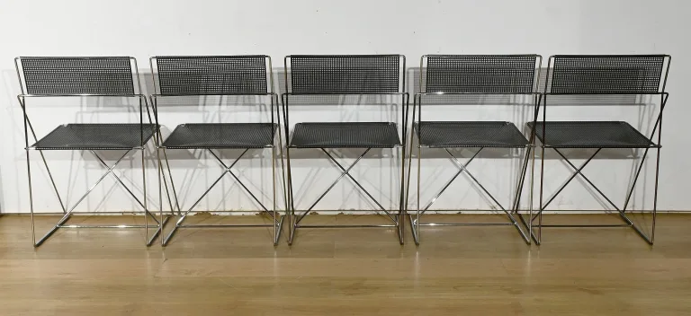Suite de 5 Chaises Nuova X Line Omli pour Magis, par Niels Joergen Haugesen – 1980