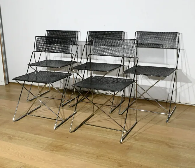 Suite de 5 Chaises Nuova X Line Omli pour Magis, par Niels Joergen Haugesen – 1980