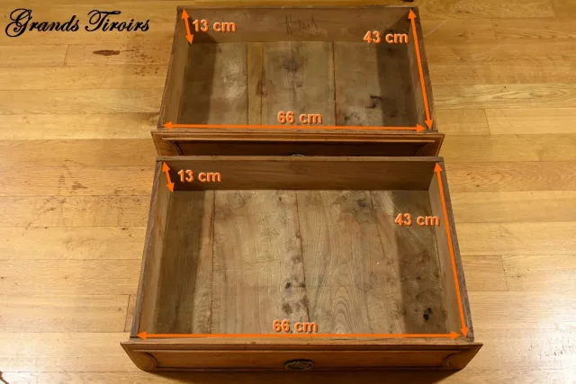 Petite Commode en Frêne, Transition Louis XIV/Louis XV – Fin XVIIIe