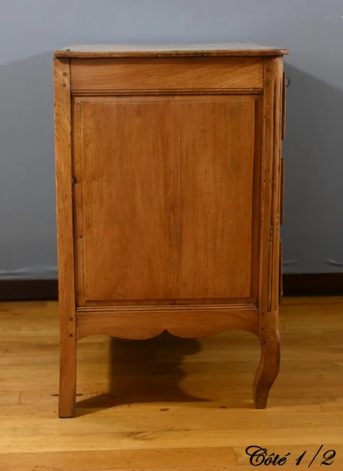 Petite Commode en Frêne, Transition Louis XIV/Louis XV – Fin XVIIIe