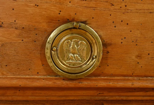 Petite Commode en Frêne, Transition Louis XIV/Louis XV – Fin XVIIIe