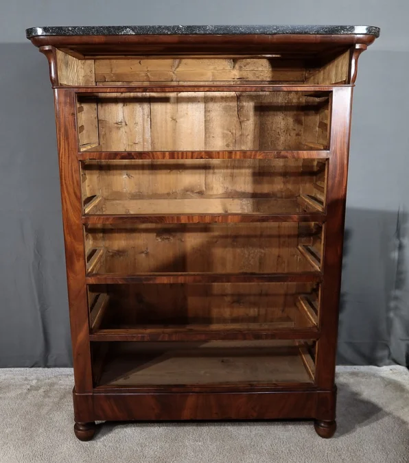 Chiffonnier en ronce d’acajou, époque Restauration – Début XIXe