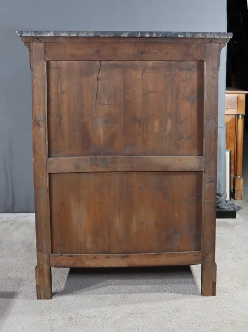 Chiffonnier en ronce d’acajou, époque Restauration – Début XIXe