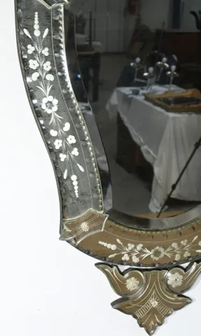 ВЕНИЦКОЕ ЗЕРКАЛО