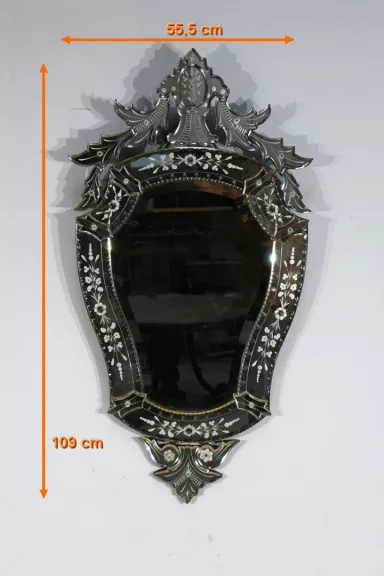 Miroir Vénitien en Verre Eglomisé – 1950