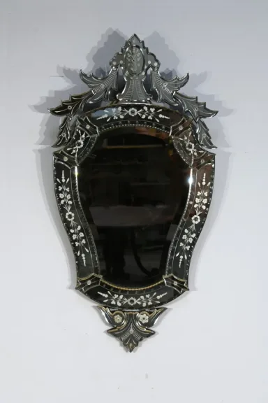 Miroir Vénitien en Verre Eglomisé – 1950