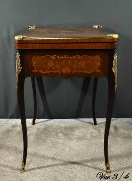Table de Jeux en Acajou, style Transition Louis XV/Louis XVI – Fin XIXe