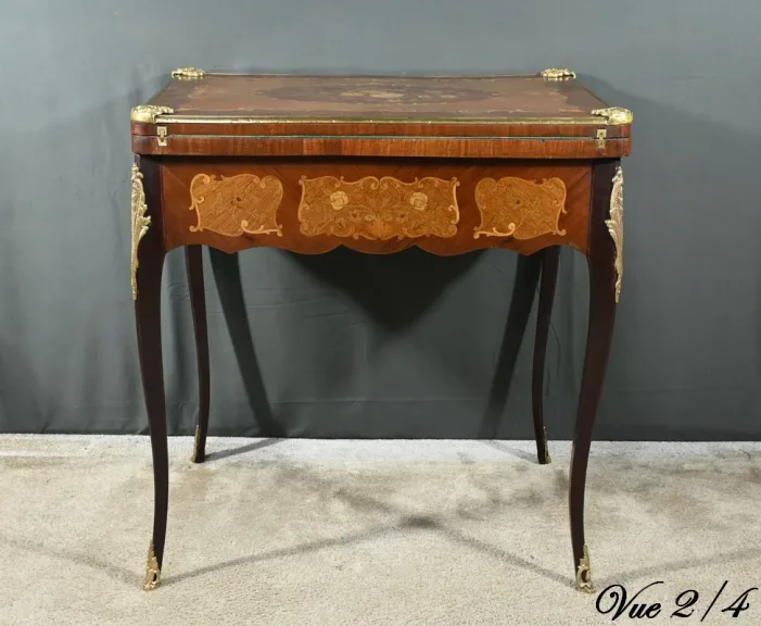 Table de Jeux en Acajou, style Transition Louis XV/Louis XVI – Fin XIXe