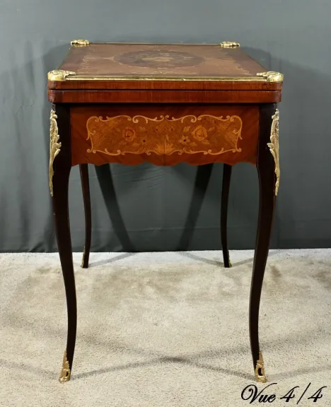 Table de Jeux en Acajou, style Transition Louis XV/Louis XVI – Fin XIXe