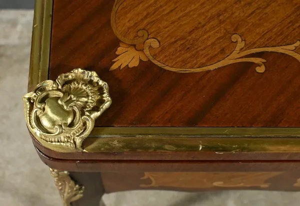 Table de Jeux en Acajou, style Transition Louis XV/Louis XVI – Fin XIXe