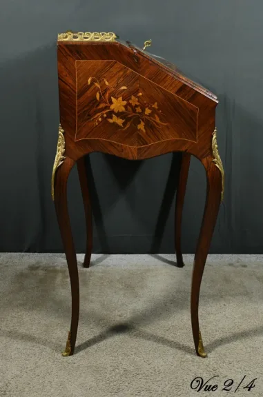 Petit Bureau de Dame en Palissandre, style Louis XV – 2ème Partie XIXe