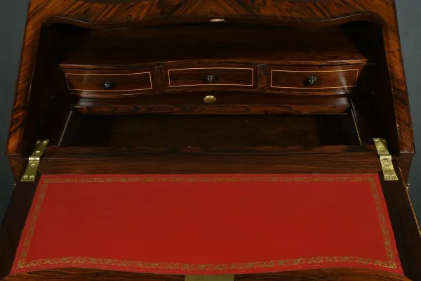 Petit Bureau de Dame en Palissandre, style Louis XV – 2ème Partie XIXe