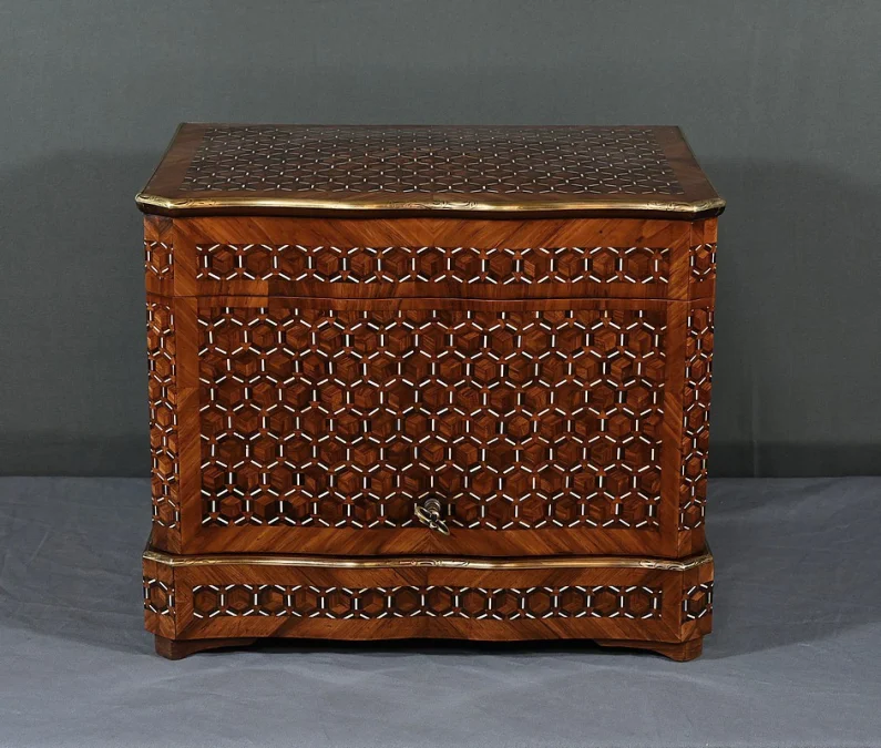 NAPOLEON III PERIOD DECANTER BOX