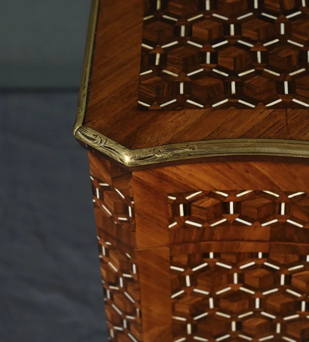 NAPOLEON III PERIOD DECANTER BOX