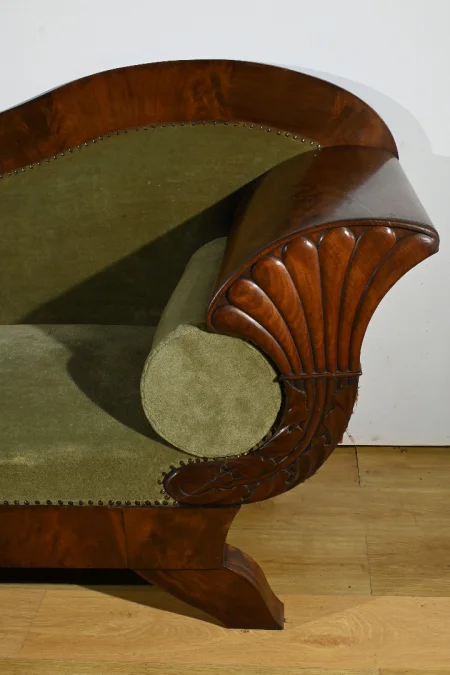 BIEDERMEIER STYLE SETTEE
