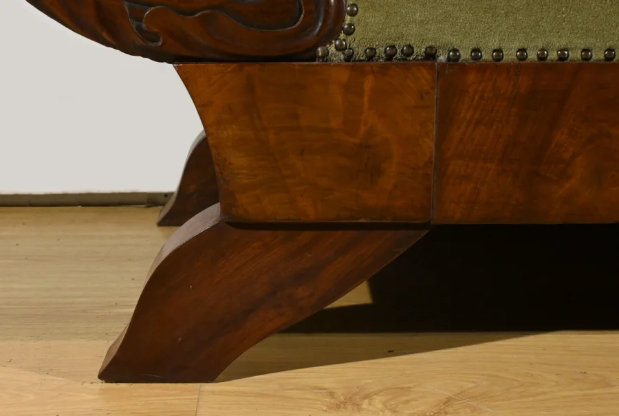 BIEDERMEIER STYLE SETTEE