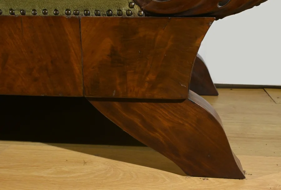 BIEDERMEIER STYLE SETTEE